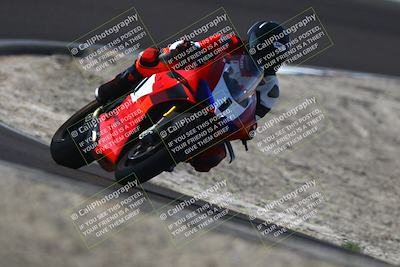 media/Nov-02-2025-Lets Ride (Sun) [[f7a3caa734]]/B Group/1220pm (Turn 2 Outside)/